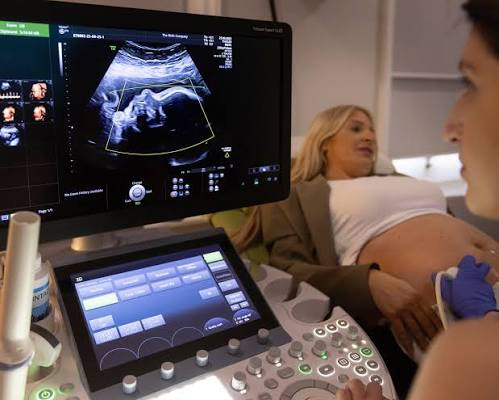 Ayrıntılı Gebelik Ultrasonu, Detaylı Ultrason ve 4 Boyutlu Renkli Ultrason